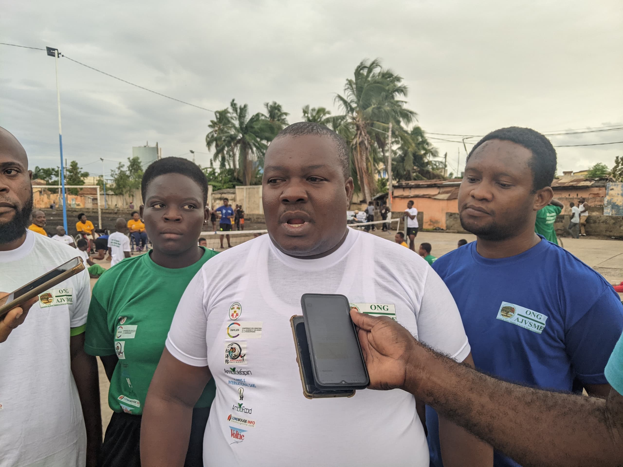 L’ONG AJVSME Encourage l’Inclusion par le Volley-ball Adapté pour Personnes Handicapées