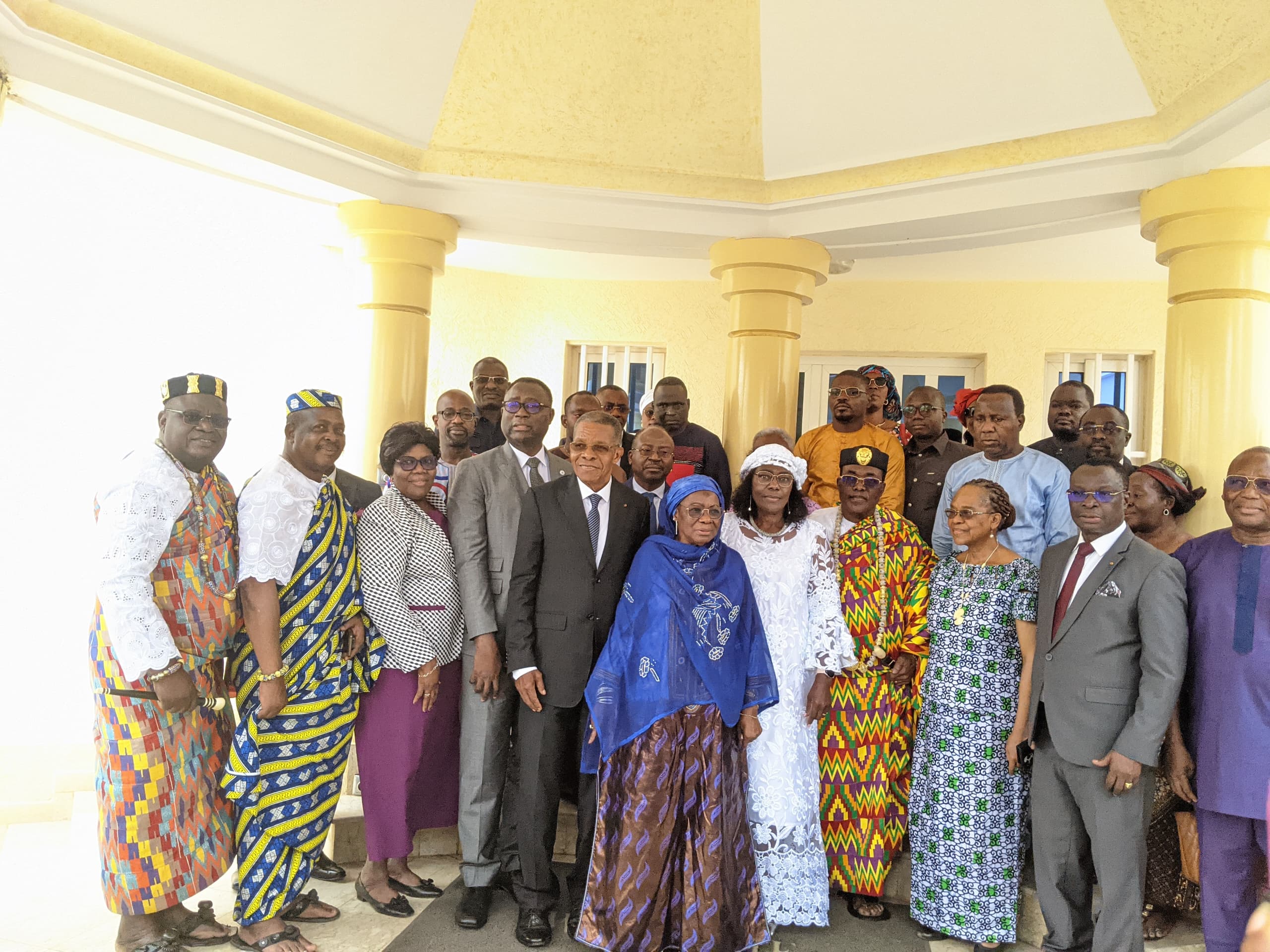 Le HCCRUN Restitue l’Immeuble de Feu Colonel Koffi Afenyo à sa Famille