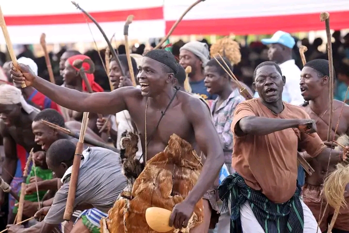 Kara célèbre Eyadéma à travers la chasse traditionnelle et les valeurs ancestrales.