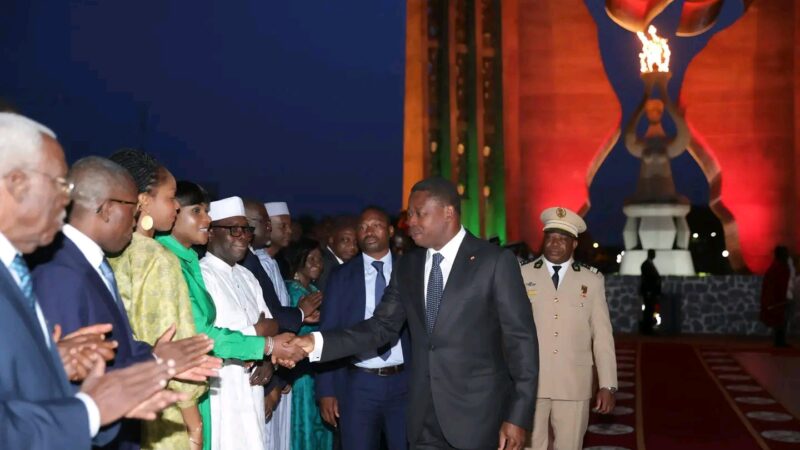 Faure Gnassingbé rallume la flamme de l’indépendance à la veille des 65 ans du Togo