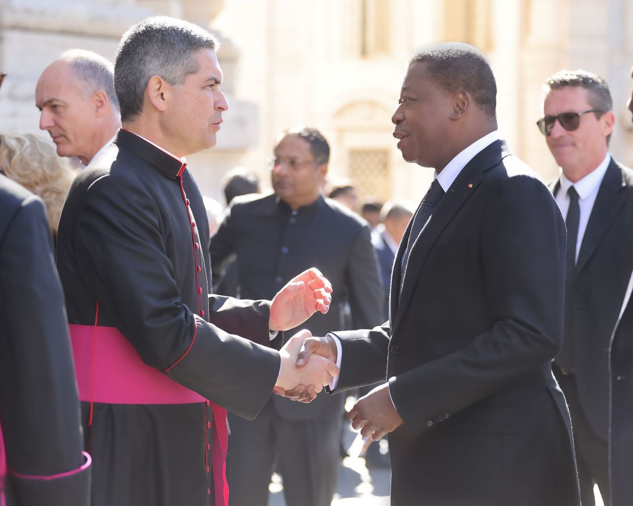 Dernier hommage mondial au Pape François : Faure Gnassingbé présent à Rome