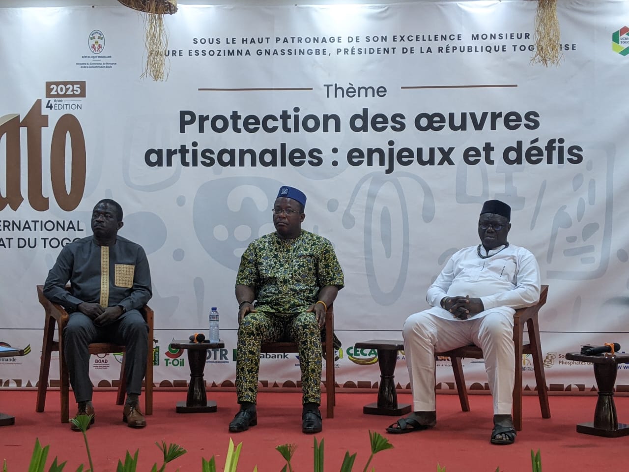 MIATO 2025 : la richesse artisanale et culturelle de la région des plateaux en vitrine .
