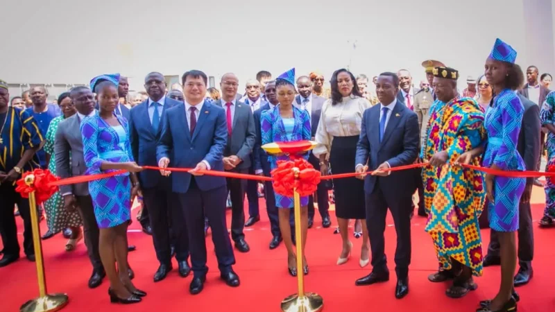 Le Togo renforce son industrialisation avec l’inauguration de deux projets majeurs à Adétikopé