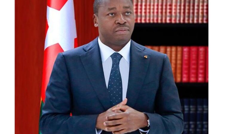 Togo : le portrait officiel du Président du Conseil dévoilé