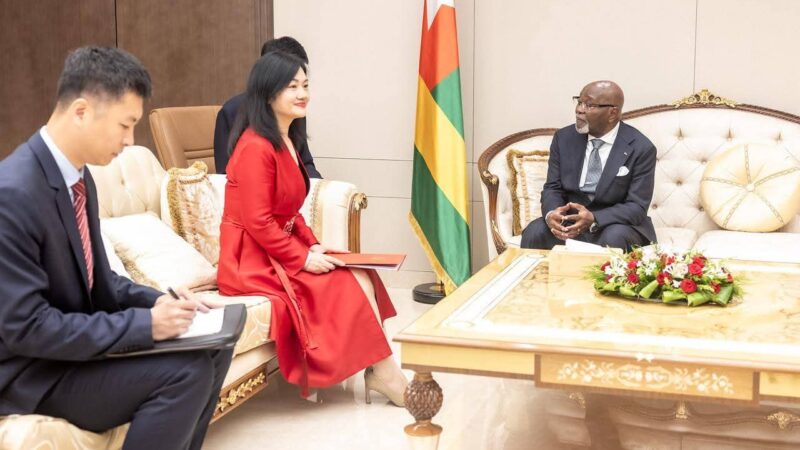 Togo–Chine : La nouvelle ambassadrice Wang Min reçue par le président Savi de Tové