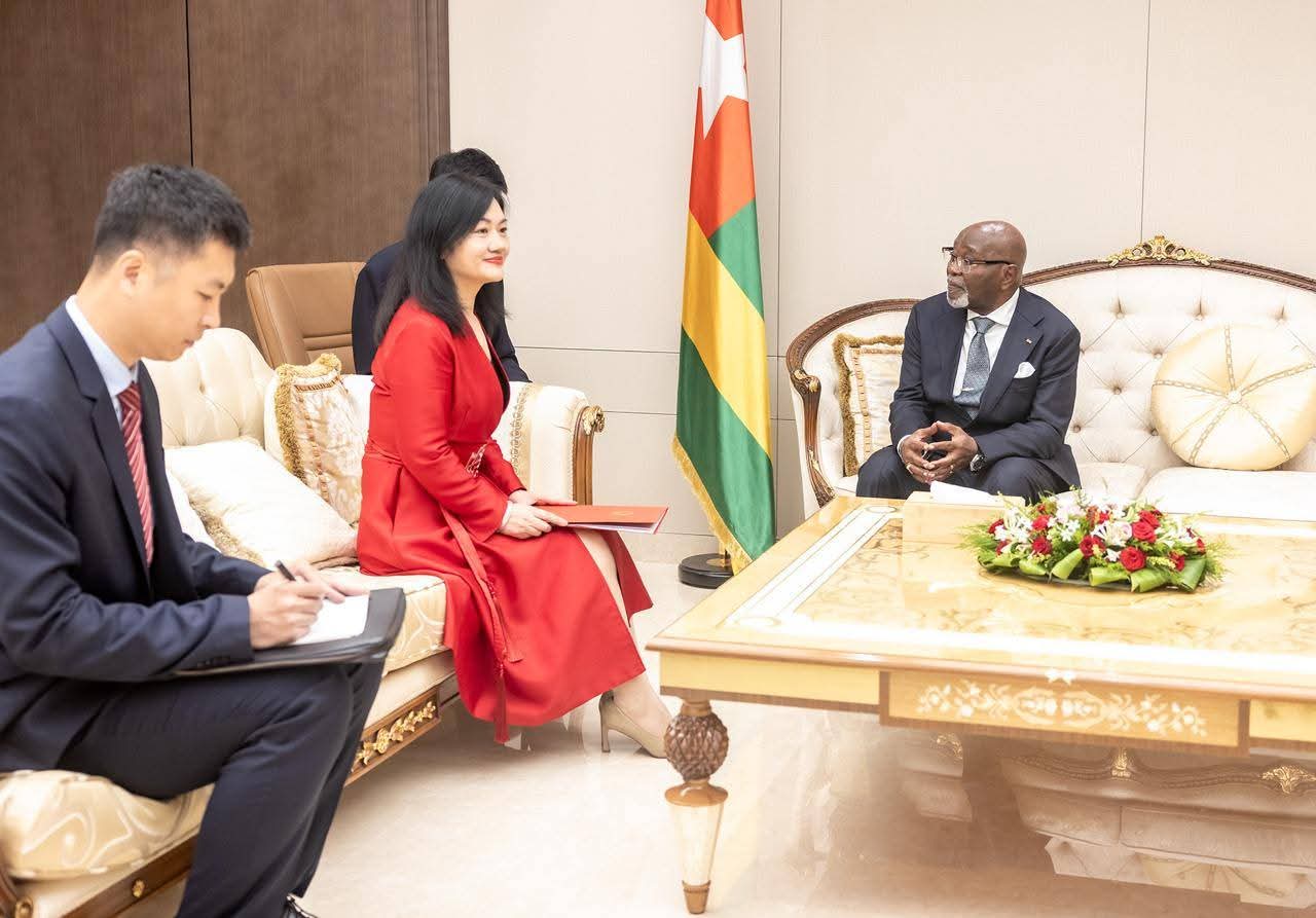 Togo–Chine : La nouvelle ambassadrice Wang Min reçue par le président Savi de Tové