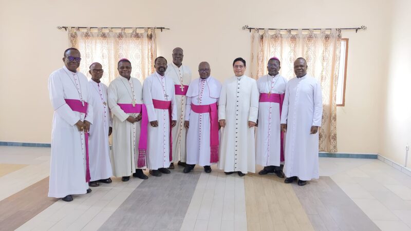Les évêques décrètent un mois de prières pour le Togo