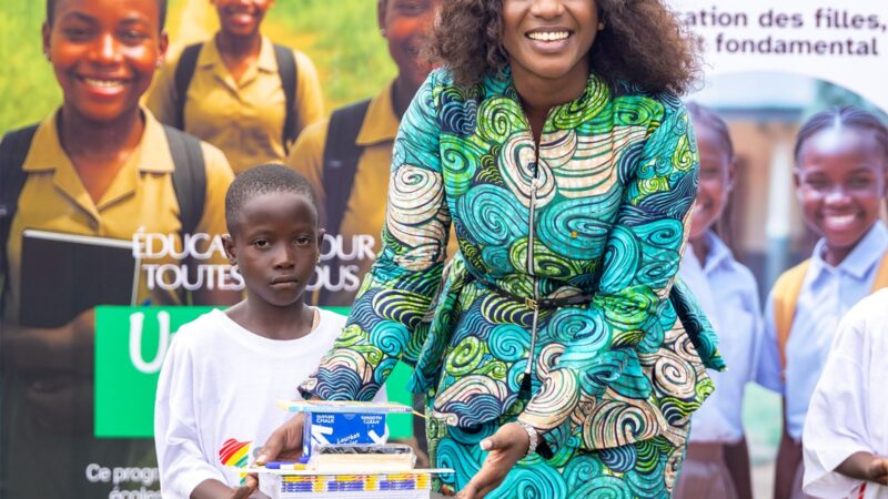 Distribution de kits scolaires : plus de 100 000 filles bénéficiaires pour la rentrée 2025-2026