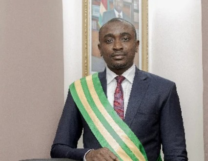 Un Gnassingbé élu maire dans le Grand Lomé