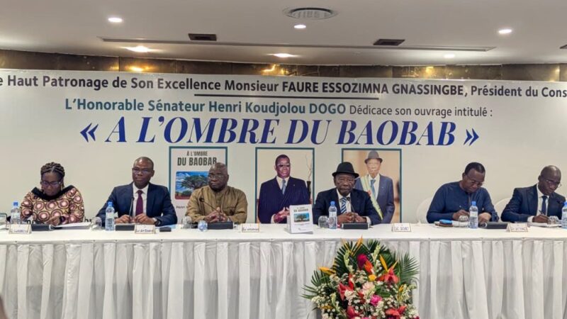 « À l’ombre du Baobab » : un vibrant hommage d’Henri Koudjolou Dogo au général Eyadéma