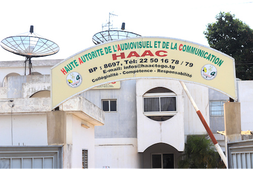 Togo : la mise en garde du Procureur s’applique également aux journalistes, rappelle la HAAC